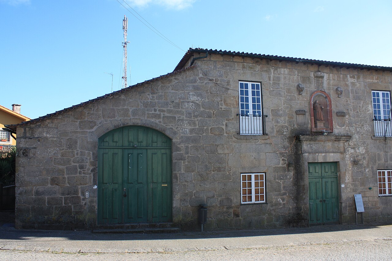 Albergaria de São João de Deus, ou quartéis — Arca e Ponte de Lima
