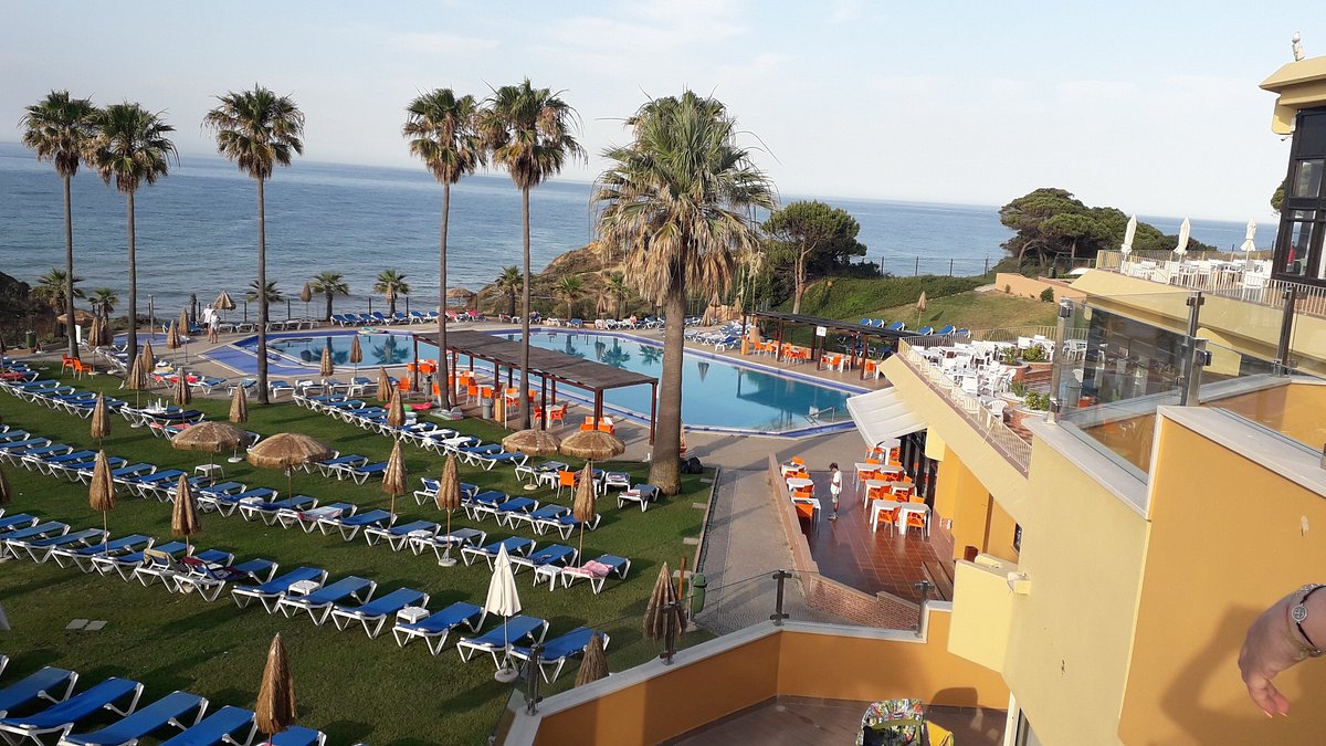 Auramar Beach Resort