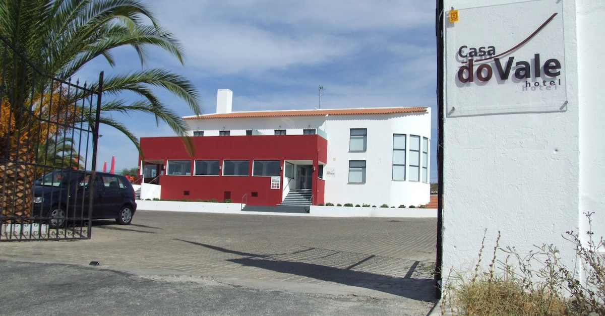 Casa do Vale Hotel — Évora