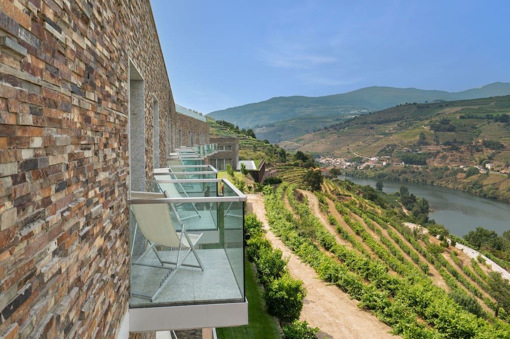 Delfim Douro Hotel — Vila Real