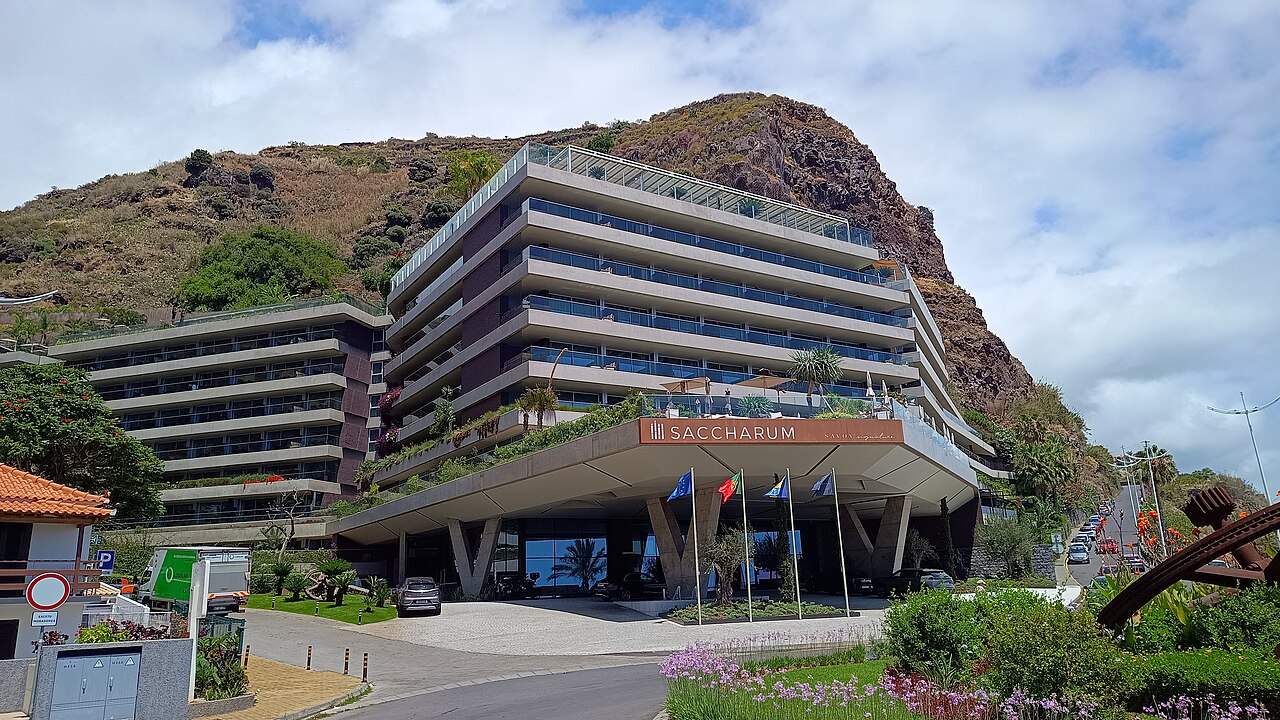 Saccharum - Resort & Spa — Arco da Calheta