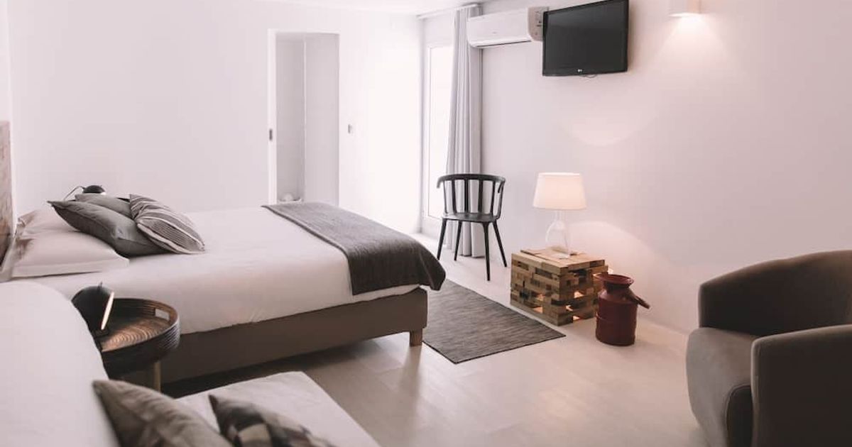 Santa Bica Eat Drink & Sleep — Lisboa
